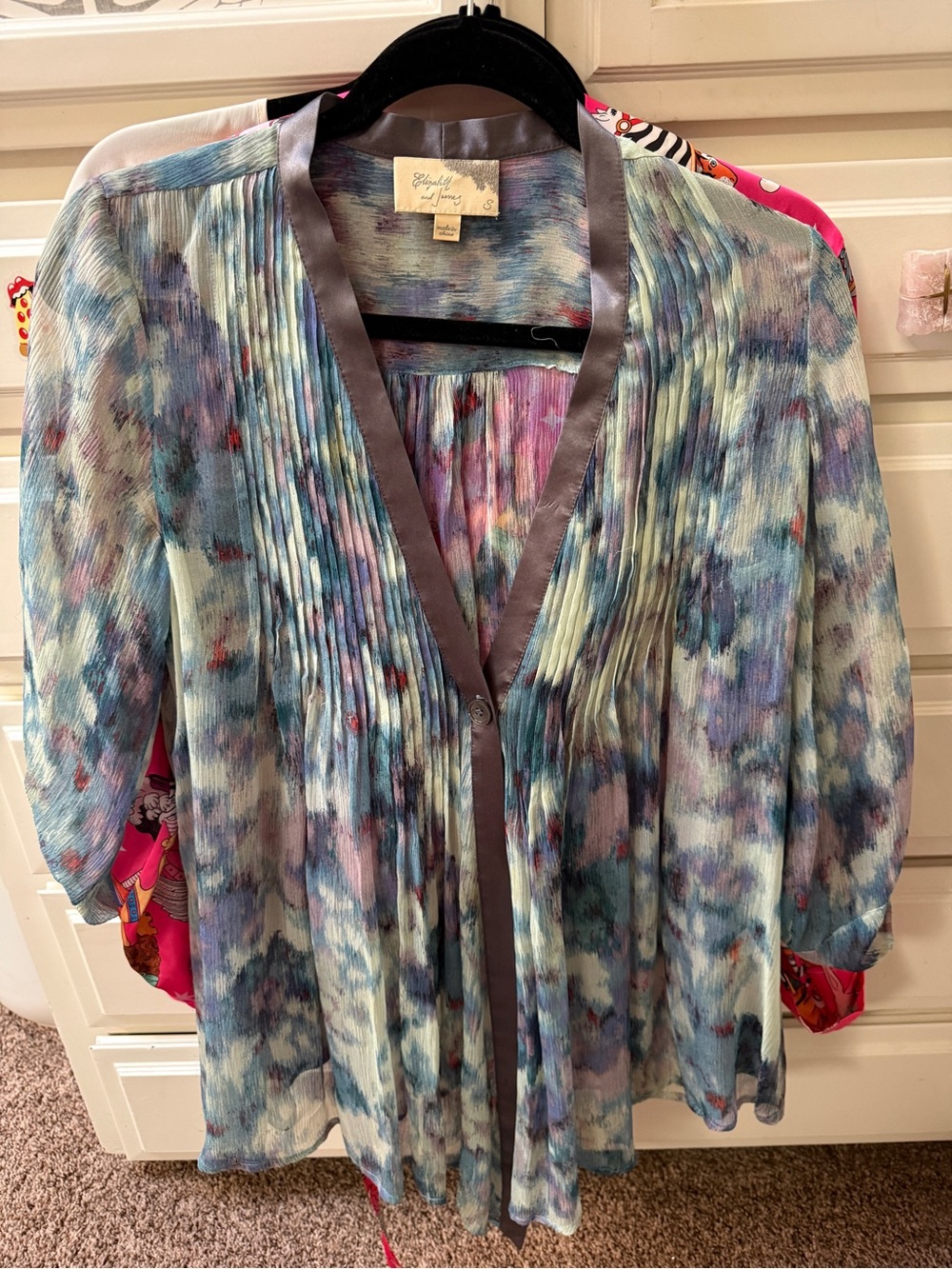Elizabeth and James Blue and Pink Watercolor Pleated V-Neck silk Blouse. Small